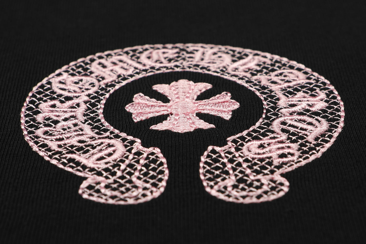 Chrome Hearts Classic Horseshoe Logo Embroidered T-shirt TB32