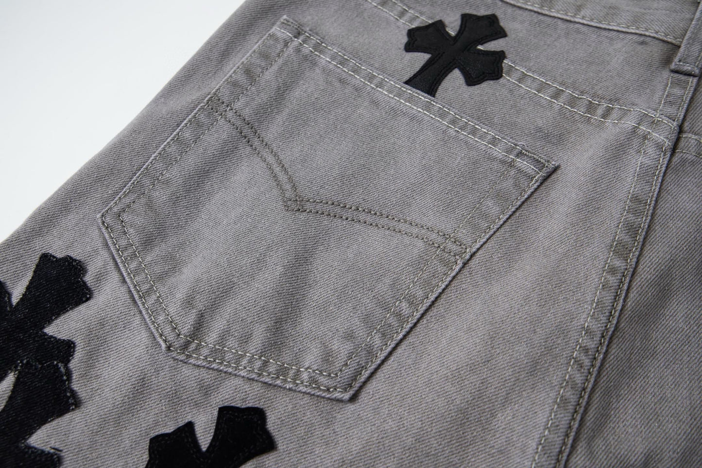 Chrome Hearts NEW Pants 825